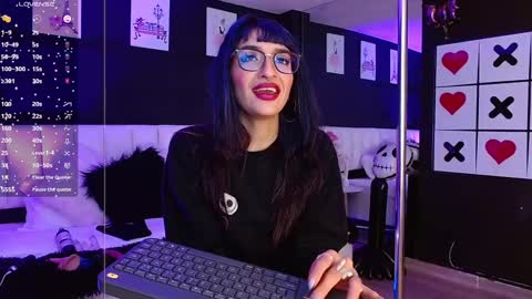 Snapshot of gotthic_met chatting on 02.19.25 Meredith Alessandra online show from 02.19.25