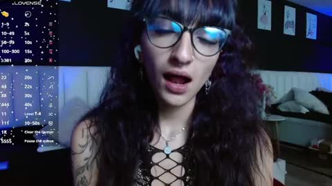 Snapshot of gotthic_met chatting on 04.30.26 Meredith Alessandra online show from 04.30.26