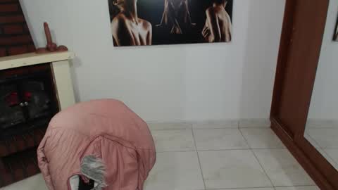 Snapshot of grace_mature_milf chatting on 09.12.25 grace_mature_milf online show from 09.12.25