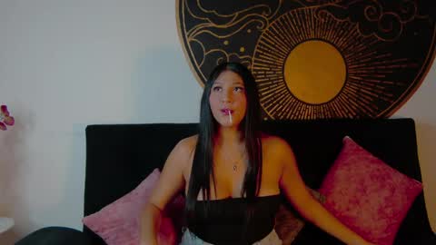 Grace Walker online show from 04.15.26