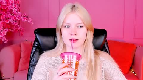 Grace Glamour online show from 02.04.25