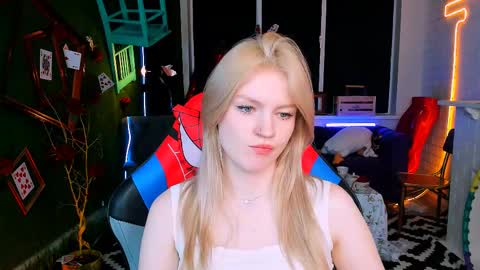 Grace Glamour online show from 02.26.25