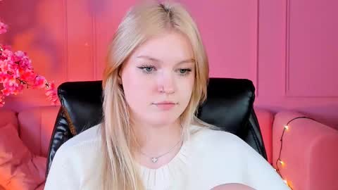 Grace Glamour online show from 02.27.25