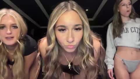 graceyrose online show from 10.16.25