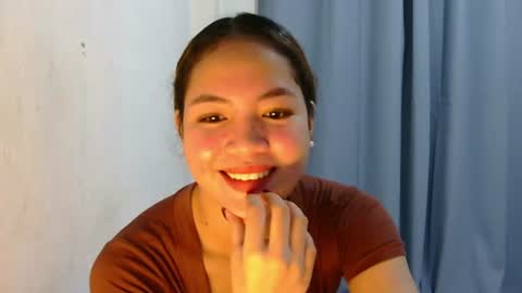 Snapshot of gracia_belle chatting on 07.15.26 belle online show from 07.15.26