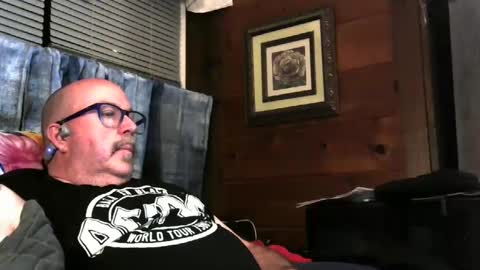 Snapshot of granitebuckeye1969 chatting on 10.08.25 granitebuckeye1969 online show from 10.08.25