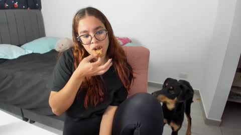 GreciaRuiz online show from 09.26.25