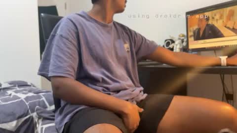 Snapshot of grecias1 chatting on 12.18.25 grecias1 online show from 12.18.25