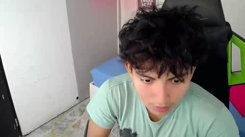 Snapshot of green_xox chatting on 12.02.25 GREEN online show from 12.02.25