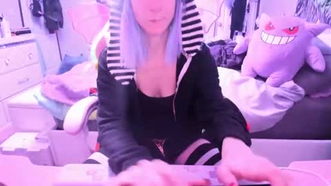 Snapshot of greeneyedlovexo chatting on 01.23.25 GreenEyedLovexo online show from 01.23.25