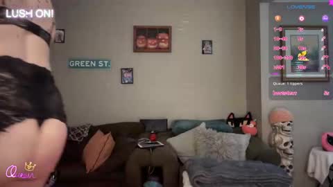 SexQueen Nikki online show from 04.08.26