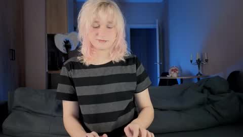 Greg-independent model online show from 03.14.26