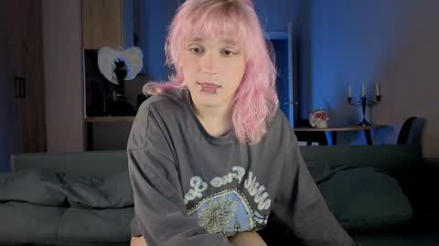 Greg-independent model online show from 03.19.26