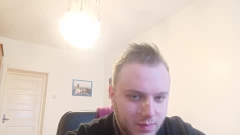 Snapshot of gregory_the_bear chatting on 12.10.24 Gregory online show from 12.10.24