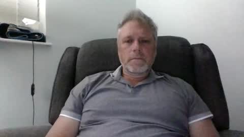 Snapshot of gregthickdix chatting on 11.09.25 mmm hmmm online show from 11.09.25