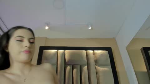 Snapshot of greta_petitee chatting on 02.25.26 GRETA online show from 02.25.26