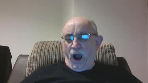 Snapshot of grey_dom chatting on 10.18.25 Master Sir online show from 10.18.25