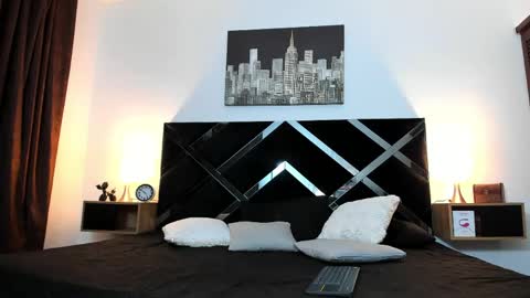 Snapshot of grey_noa22 chatting on 04.11.26 Benjamin online show from 04.11.26