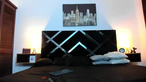 Snapshot of grey_noa22 chatting on 04.12.26 Benjamin online show from 04.12.26