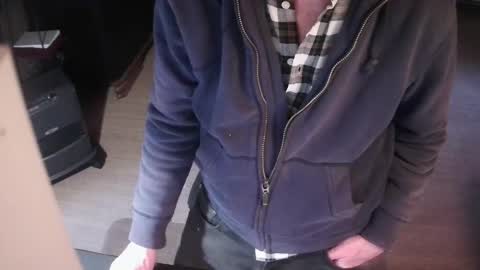 Snapshot of grimbergen123 chatting on 02.16.25 Grim online show from 02.16.25