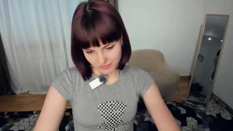 Snapshot of grl_in_power chatting on 12.15.25 Sara online show from 12.15.25