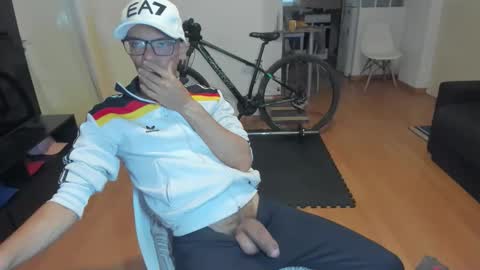 Snapshot of guachin_new chatting on 09.14.25 guachin_new online show from 09.14.25