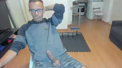 Snapshot of guachin_new chatting on 10.14.25 guachin_new online show from 10.14.25