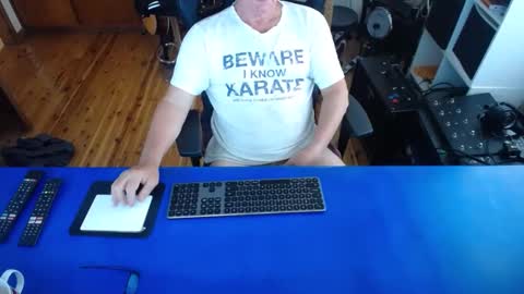 guesswhatigot2 online show from 01.14.25