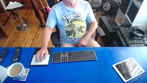 guesswhatigot2 online show from 01.21.25