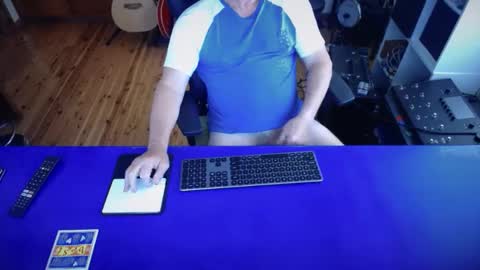 guesswhatigot2 online show from 03.08.25