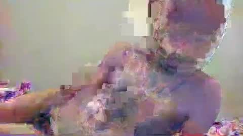 Snapshot of guil67728799 chatting on 12.23.24 guil67728799 online show from 12.23.24