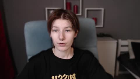 Snapshot of guitarandangell chatting on 11.16.25 guitarandangell online show from 11.16.25