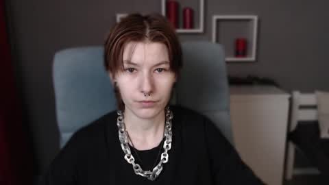 Snapshot of guitarandangell chatting on 11.25.25 guitarandangell online show from 11.25.25