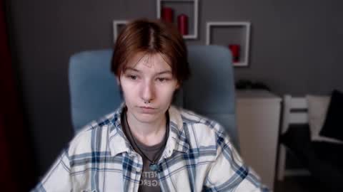 Snapshot of guitarandangell chatting on 11.26.25 guitarandangell online show from 11.26.25