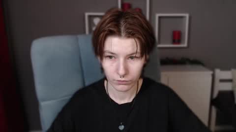 Snapshot of guitarandangell chatting on 12.02.25 guitarandangell online show from 12.02.25