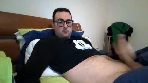 Snapshot of gullit93 chatting on 02.01.26 gullit93 online show from 02.01.26