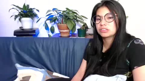 Vane blonde and Hazell black hair online show from 01.23.25