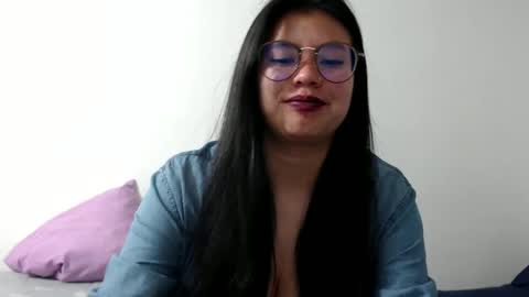 Vane blonde and Hazell black hair online show from 10.14.25