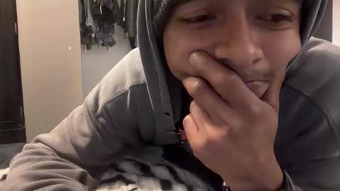 Snapshot of gumbywanna chatting on 11.17.25 gumbywanna online show from 11.17.25