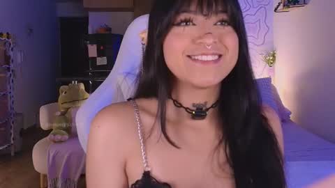 Snapshot of gummysaurus chatting on 06.18.26 S online show from 06.18.26
