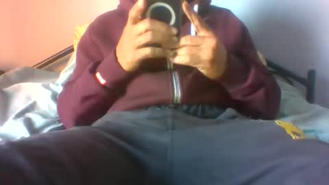 Snapshot of gunishment chatting on 11.02.25 gunishment online show from 11.02.25