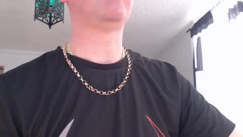 Snapshot of gunmansound chatting on 03.03.26 gunmansound online show from 03.03.26