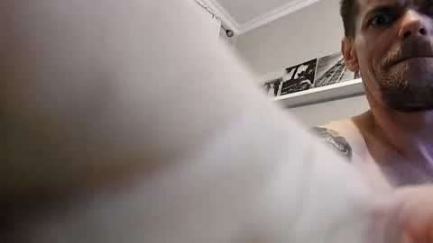 Snapshot of gunnarssonbenni33 chatting on 02.15.26 gunnarssonbenni33 online show from 02.15.26