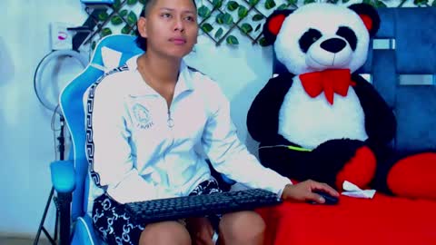 Hakim online show from 03.23.26