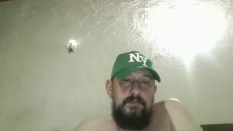 Snapshot of gustavo1350 chatting on 10.25.25 gustavo1350 online show from 10.25.25