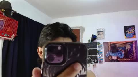 Snapshot of guts_x chatting on 11.20.25 Guts online show from 11.20.25