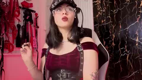 Miss online show from 09.26.25