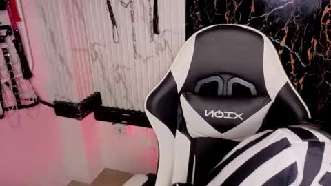 Miss online show from 10.29.25