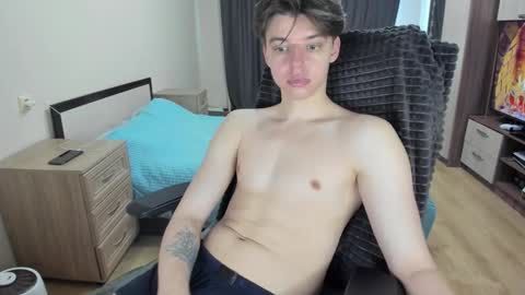 Snapshot of guy_liam1 chatting on 02.15.26 guy_liam1 online show from 02.15.26