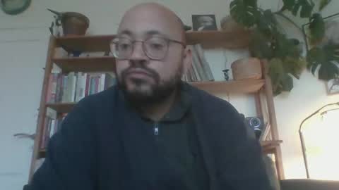 guy_wood15 online show from 11.24.25